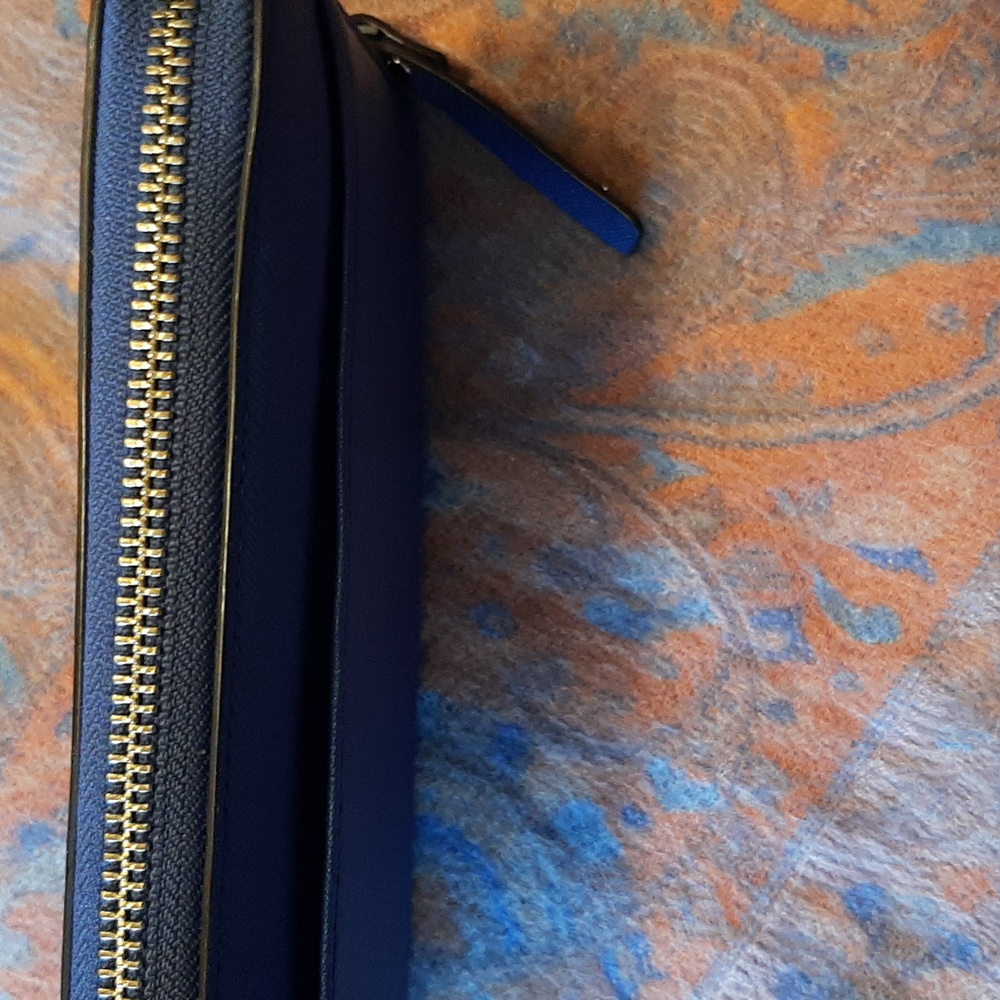 Kate Spade Wallet - Picture 7 of 7